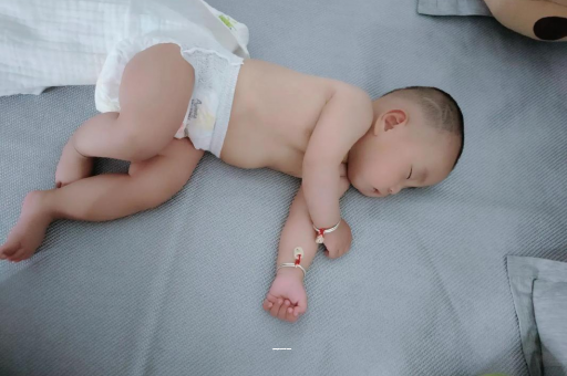 贵阳三个月宝宝发育标准